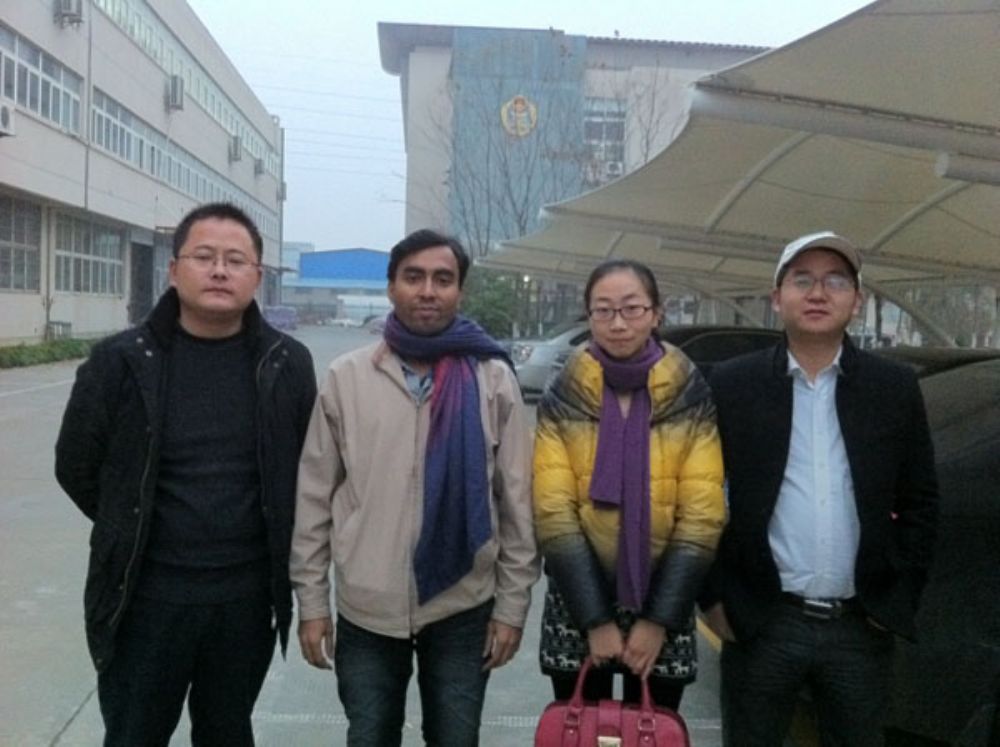 2012年12月 孟加拉客户和美国客户来我公司参观访问　